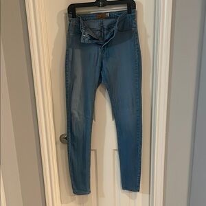 Parker Women's Light Blue Skinny Jeans